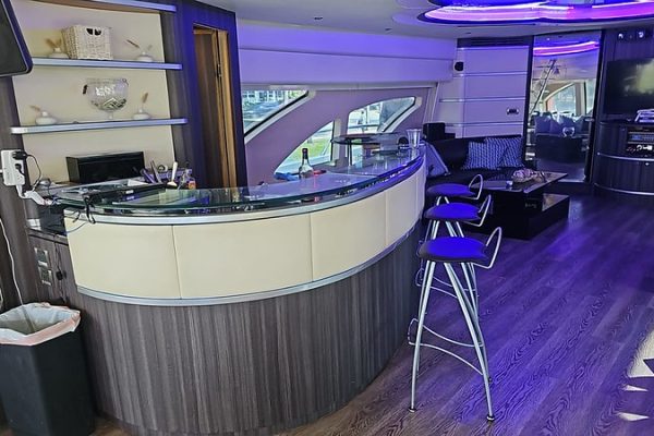 Azimut (2012) 1