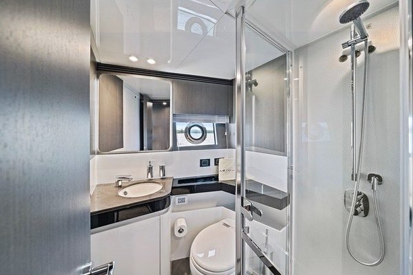 Azimut S7 2019