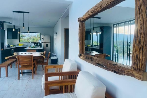 GUATAPE PARTY HOUSE