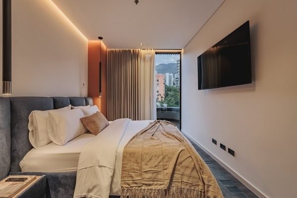 MEDELLIN-Modern PROVENZA +Jacuzzi
