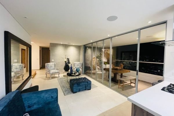 MEDELLIN-Piso 21