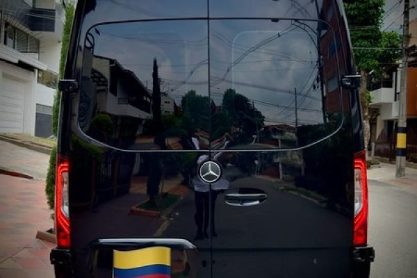 SPRINTER BENZ 2024 (MEDELLIN)