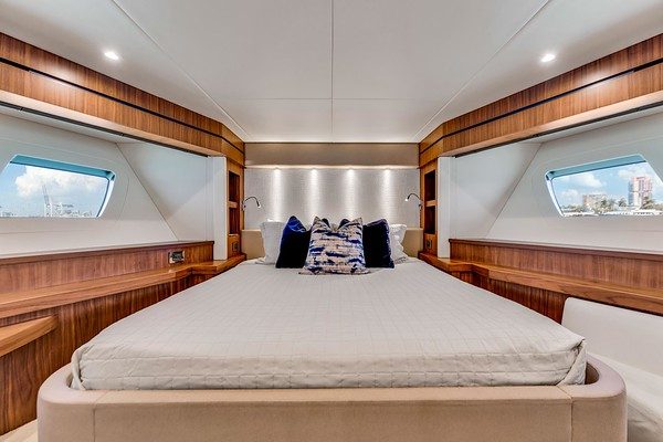 Sunseeker (2016) Miami Beach Marina